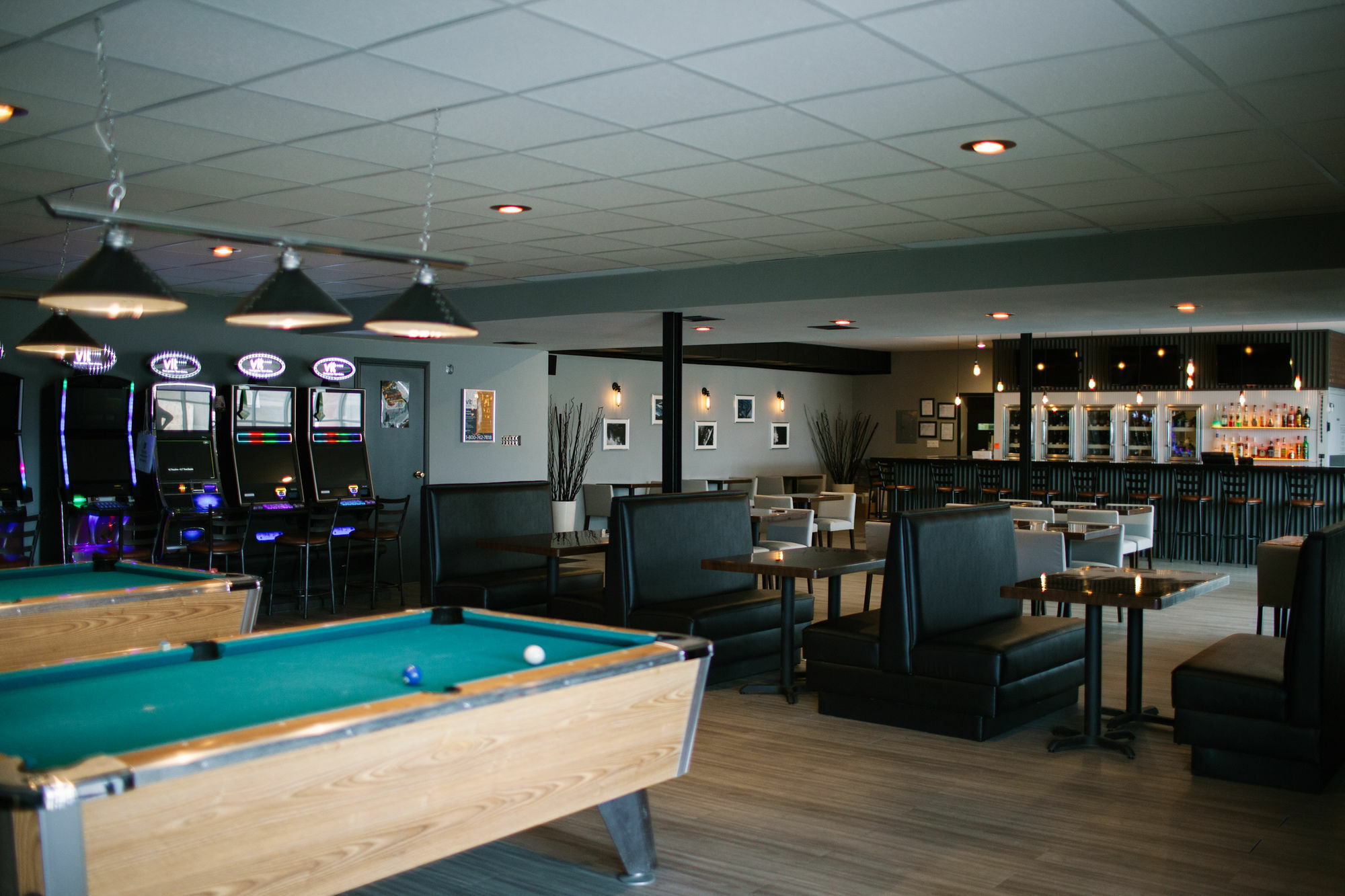 Ramada By Wyndham Whitecourt Hotell Exteriör bild